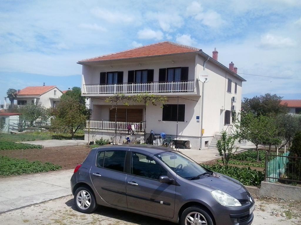 Pave Apartment Бетина Экстерьер фото